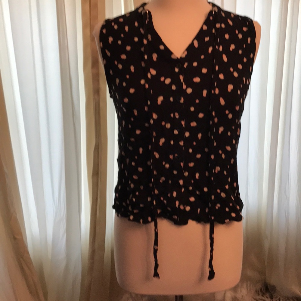 Button up Sleeveless Blouse